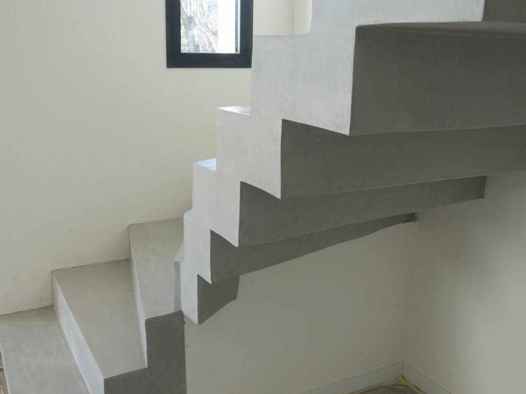 Création d'escalier en béton Metz